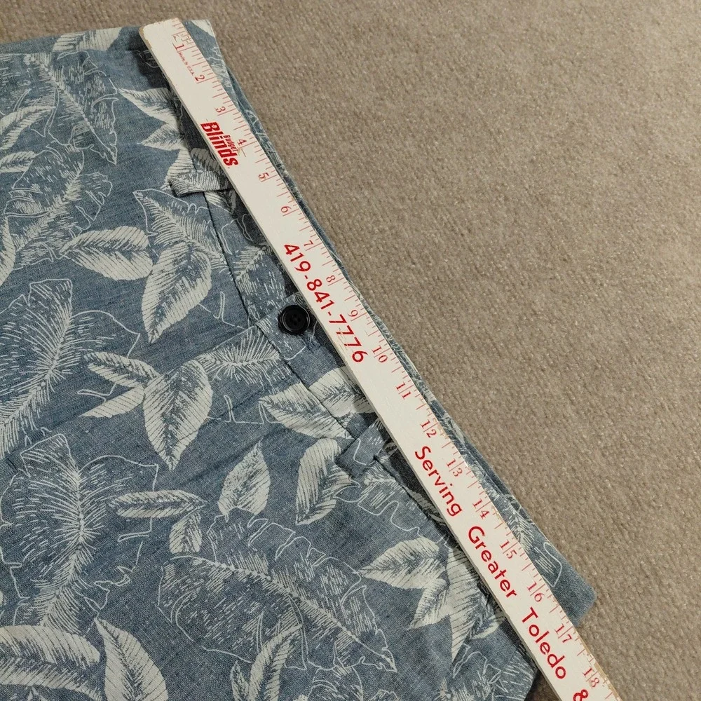 Banana Republic Aiden Linen Shorts Mens 33 Blue Hawaiian Chino Preppy Coastal 9